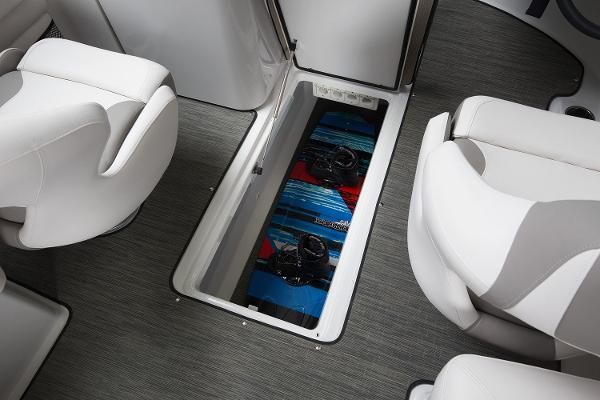 Slide: The Image of Four Winns HD240 OB 2020 - 6