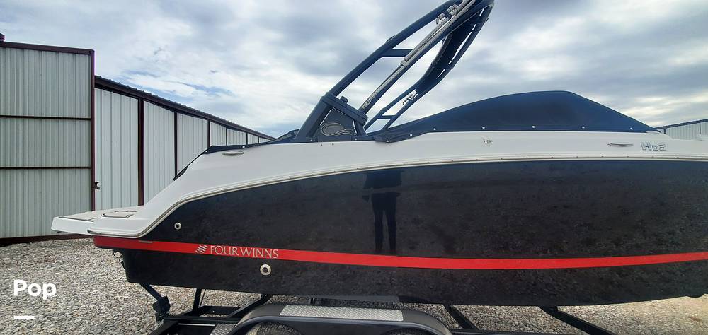 Slide: The Image of Four Winns HD3 2021 - 12091714