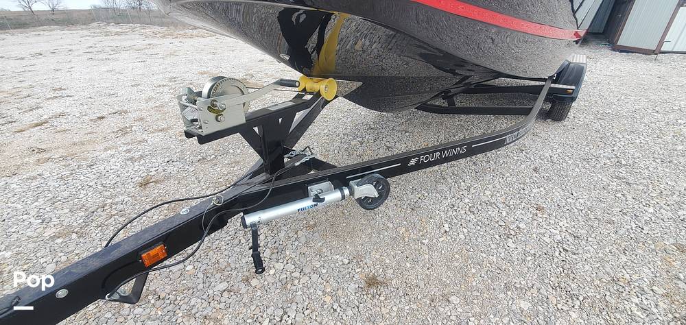 Slide: The Image of Four Winns HD3 2021 - 12091959