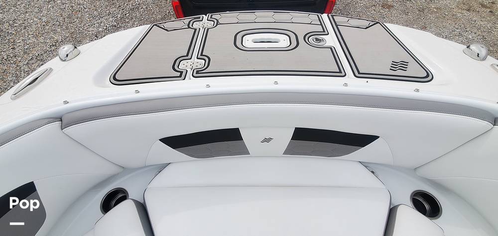 Slide: The Image of Four Winns HD3 2021 - 12091999