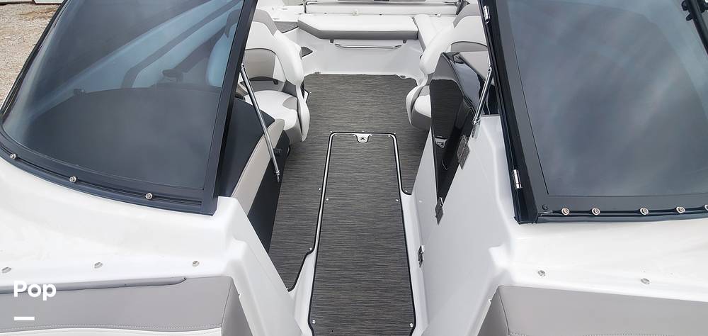 Slide: The Image of Four Winns HD3 2021 - 12092000