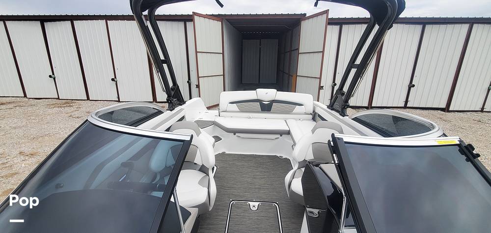 Slide: The Image of Four Winns HD3 2021 - 12092003