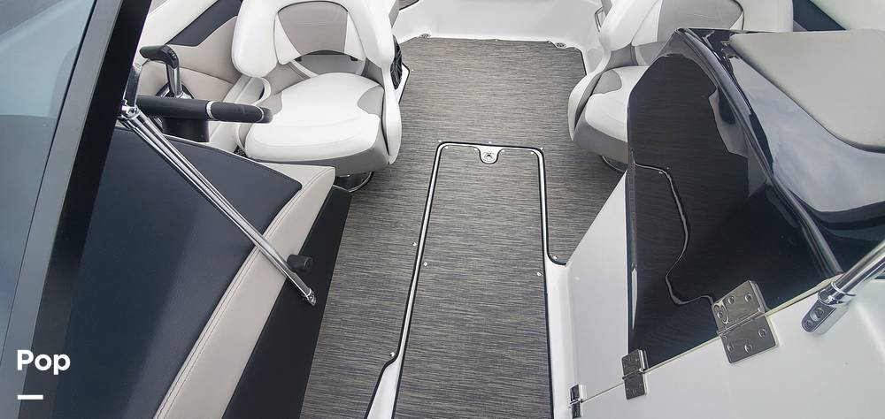 Slide: The Image of Four Winns HD3 2021 - 12092005