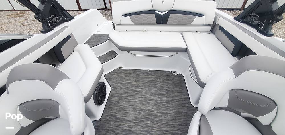 Slide: The Image of Four Winns HD3 2021 - 12092009