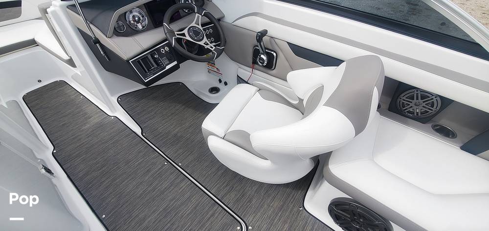 Slide: The Image of Four Winns HD3 2021 - 12092049