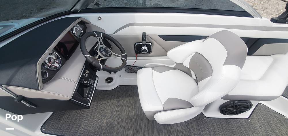 Slide: The Image of Four Winns HD3 2021 - 12092050