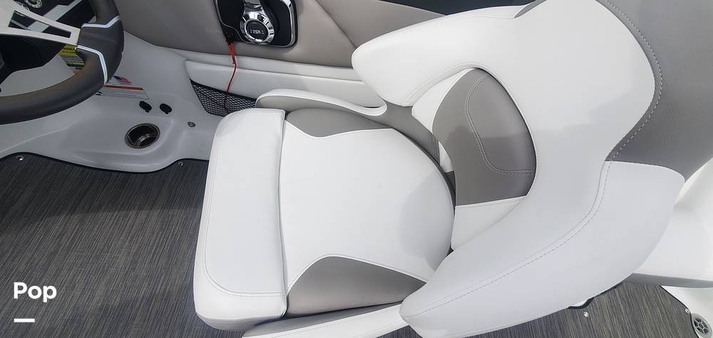 Slide: The Image of Four Winns HD3 2021 - 12092051