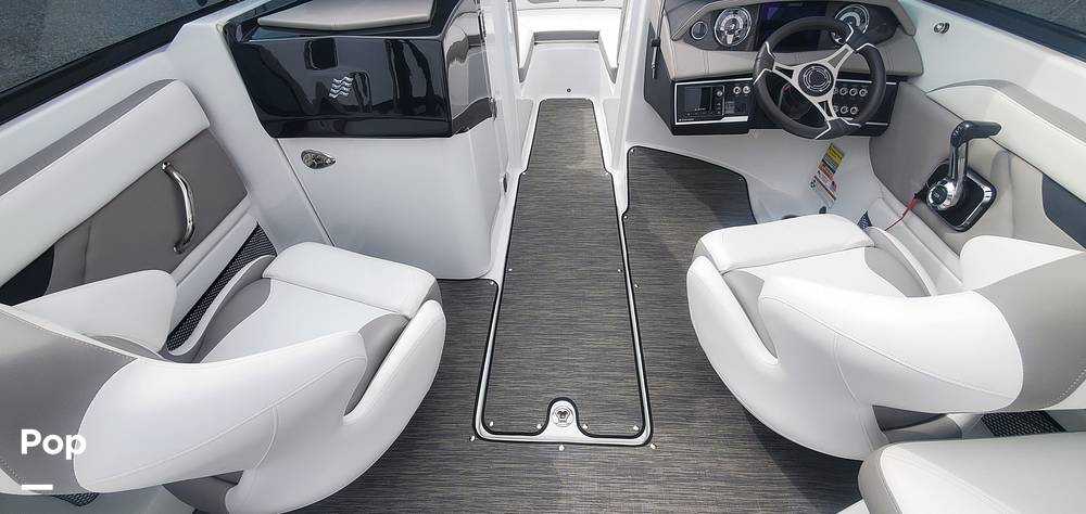 Slide: The Image of Four Winns HD3 2021 - 12092359