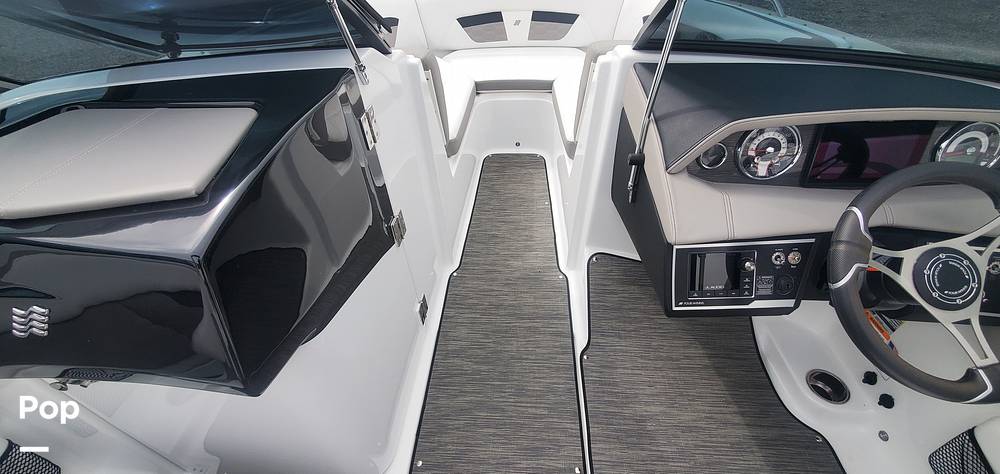 Slide: The Image of Four Winns HD3 2021 - 12092360