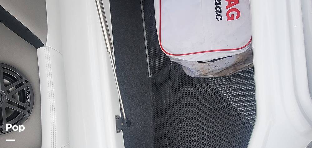 Slide: The Image of Four Winns HD3 2021 - 12092370