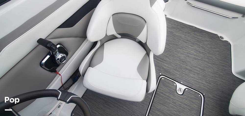 Slide: The Image of Four Winns HD3 2021 - 12092374