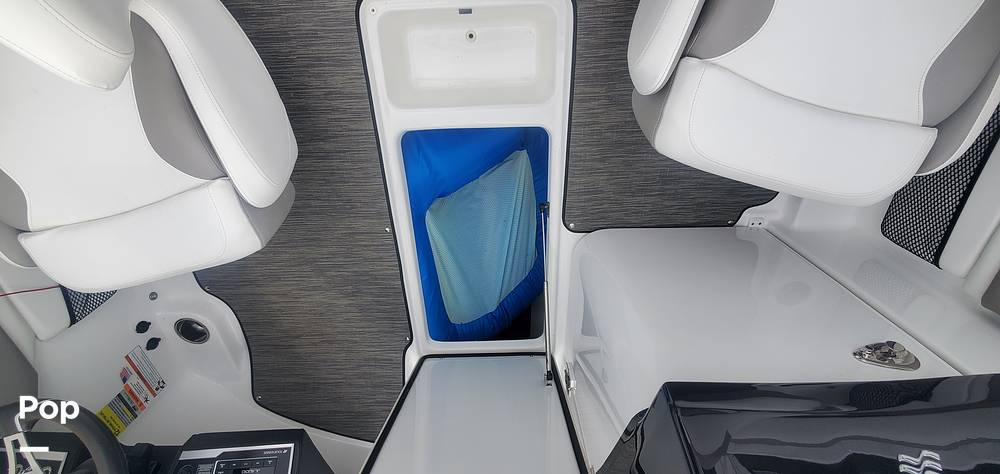 Slide: The Image of Four Winns HD3 2021 - 12092379