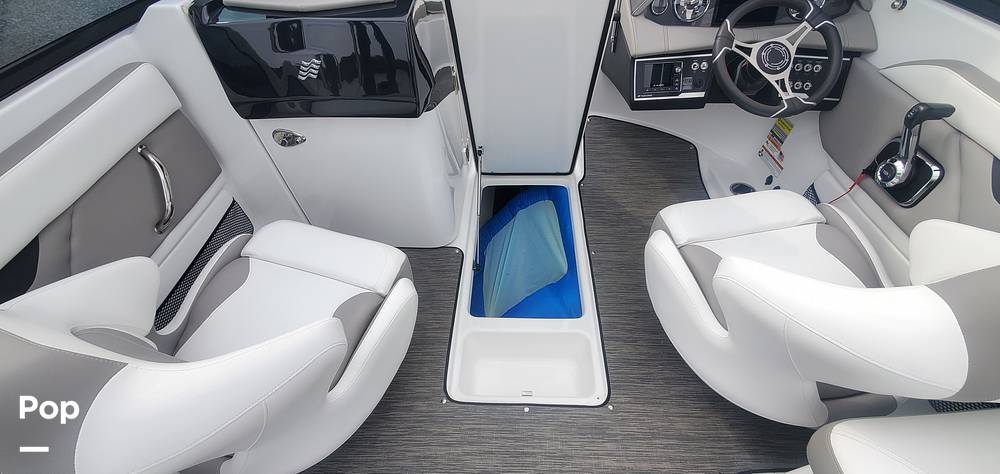 Slide: The Image of Four Winns HD3 2021 - 12092380