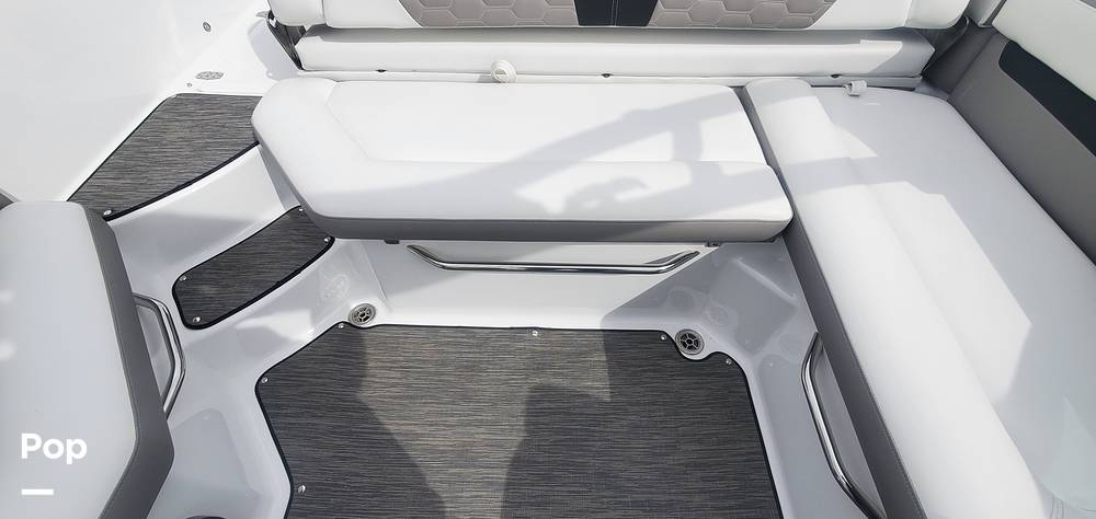 Slide: The Image of Four Winns HD3 2021 - 12092381