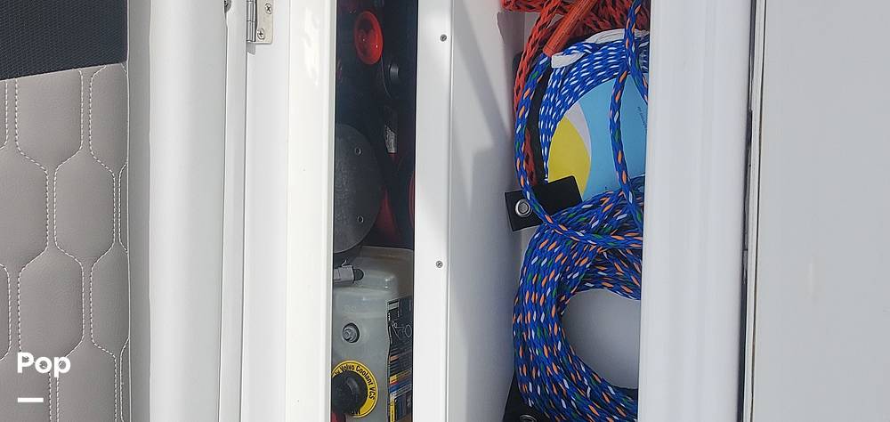 Slide: The Image of Four Winns HD3 2021 - 12092615