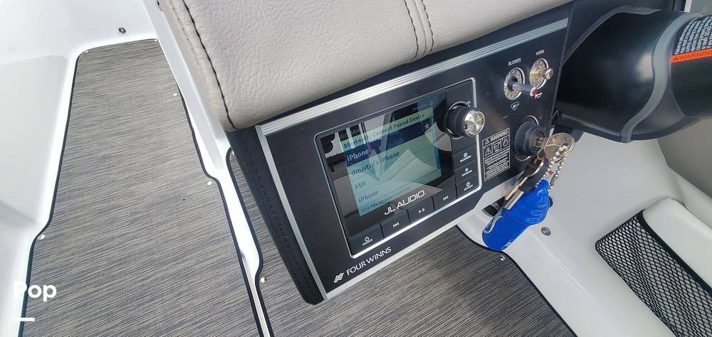 Slide: The Image of Four Winns HD3 2021 - 12092632