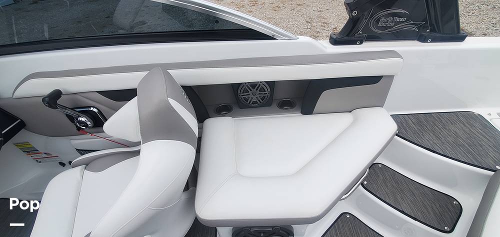 Slide: The Image of Four Winns HD3 2021 - 12092640