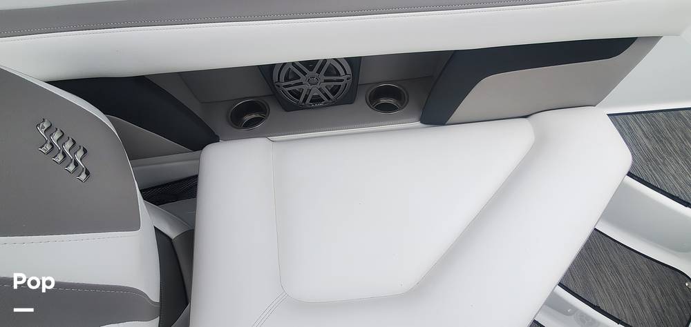 Slide: The Image of Four Winns HD3 2021 - 12092641