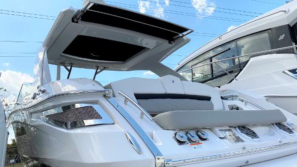 Slide: The Image of Four Winns Horizon 350 OB 2020 - 7