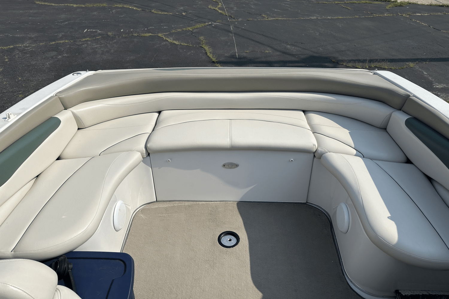 Slide: The Image of Four Winns SUNDOWNER 225 1999 - 10