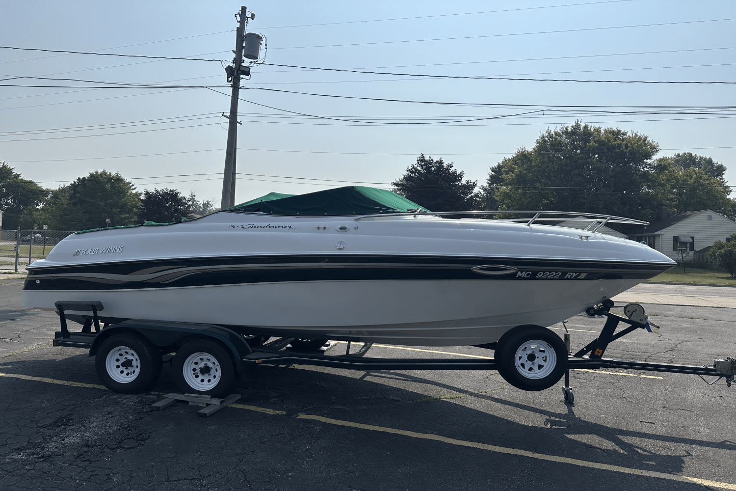 Slide: The Image of Four Winns SUNDOWNER 225 1999 - 3