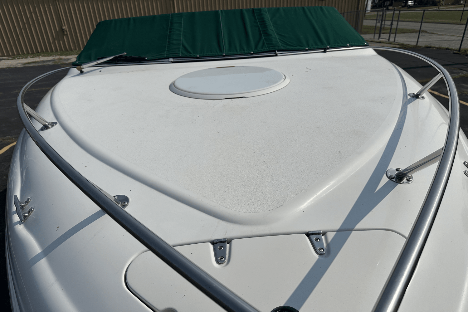 Slide: The Image of Four Winns SUNDOWNER 225 1999 - 7