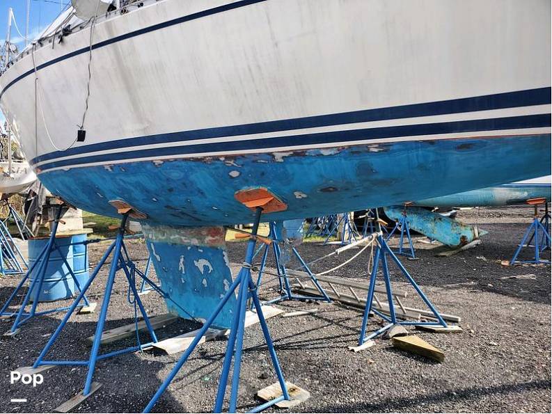 Slide: The Image of Port Side Closeup - 10613049