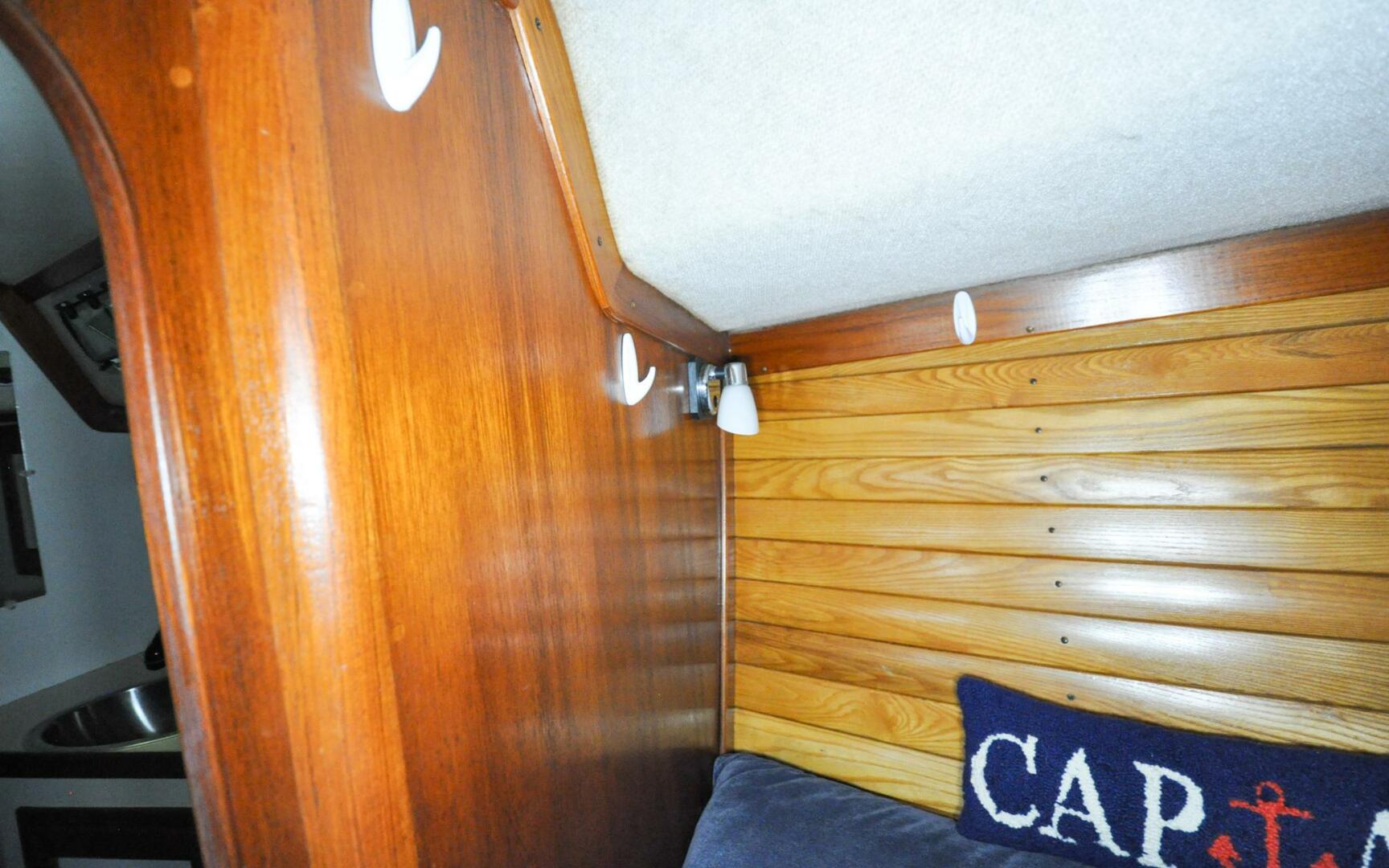 Slide: The Image of Freedom 36 - Raven - Forward Cabin - Reading Light - 3797025
