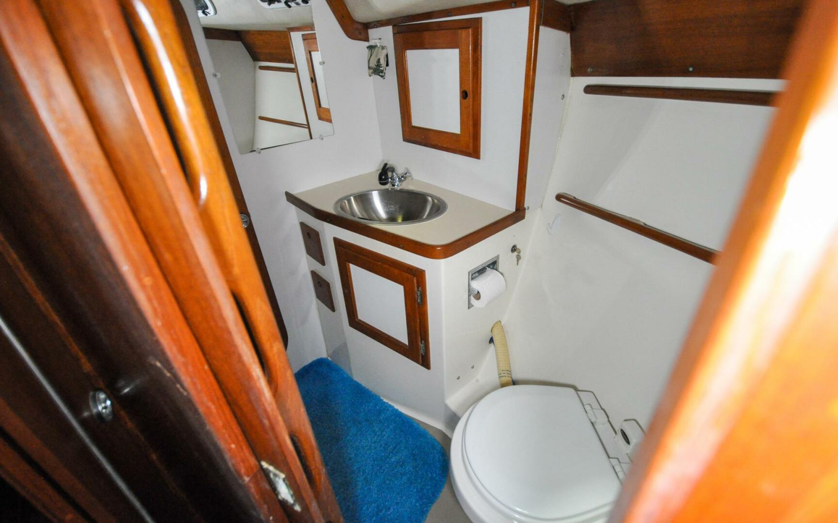 Slide: The Image of Freedom 36 - Raven - Head - Access from Forward Cabin - 3797019