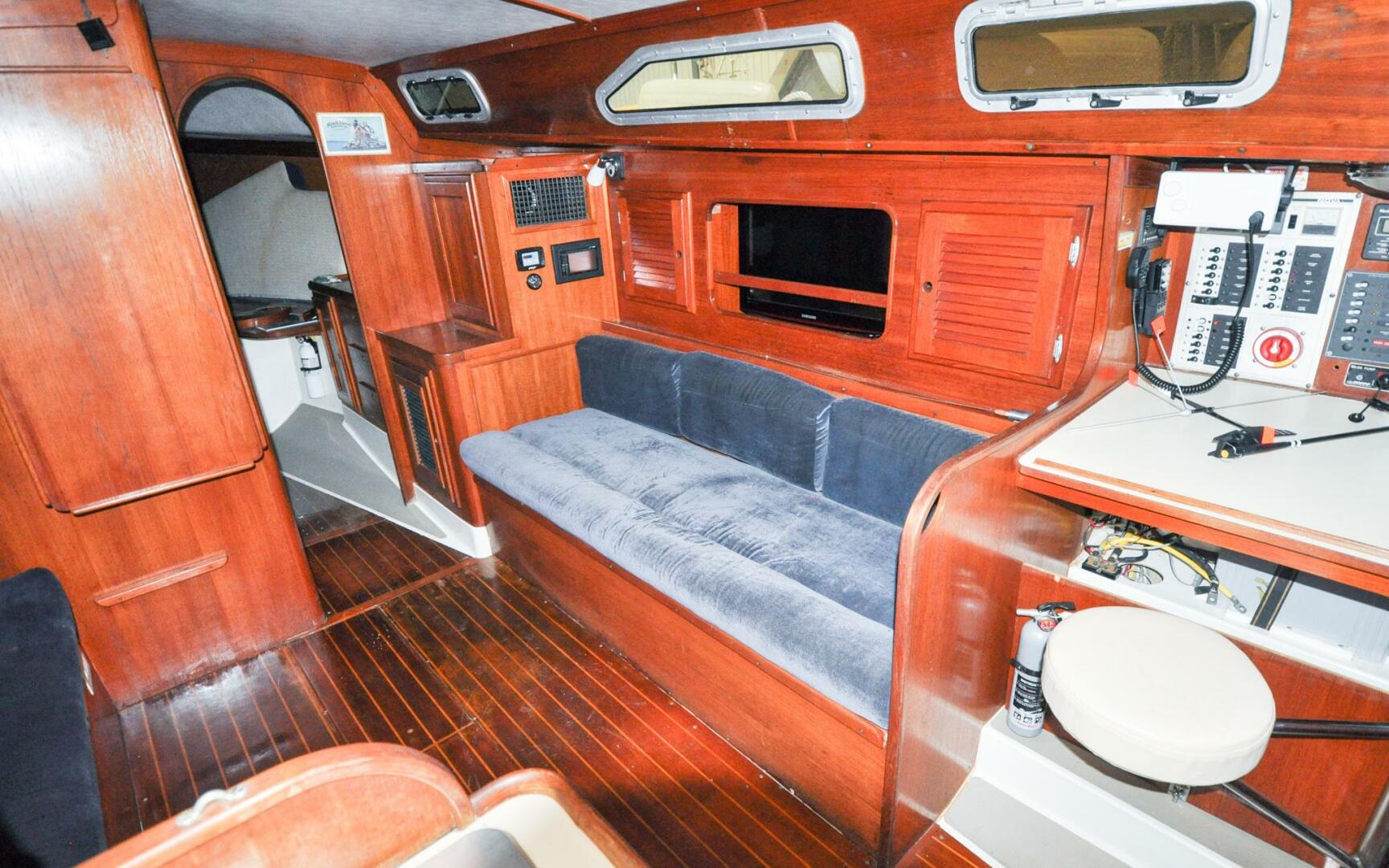 Slide: The Image of Freedom 36   Raven   Offered For Sale919 - 3796977