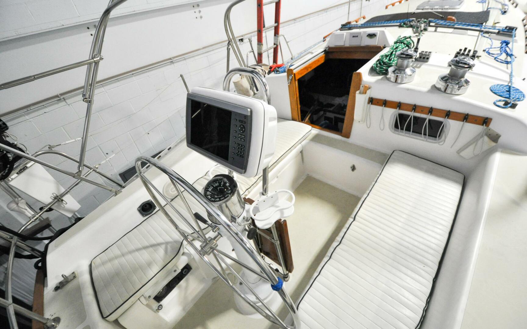 Slide: The Image of Freedom 36 - Raven - Cockpit - 3796895