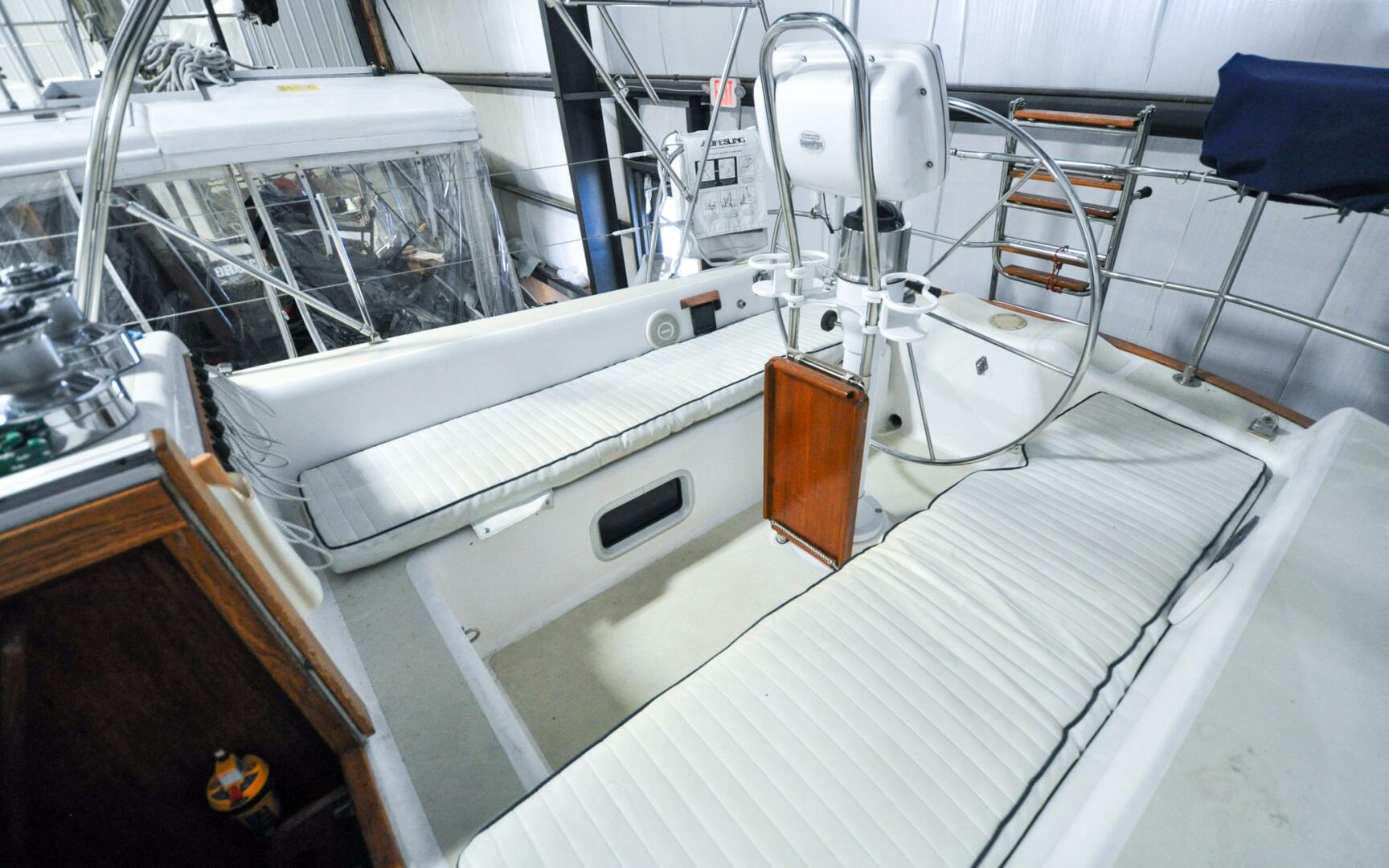 Slide: The Image of Freedom 36 - Raven - Cockpit - 3796920
