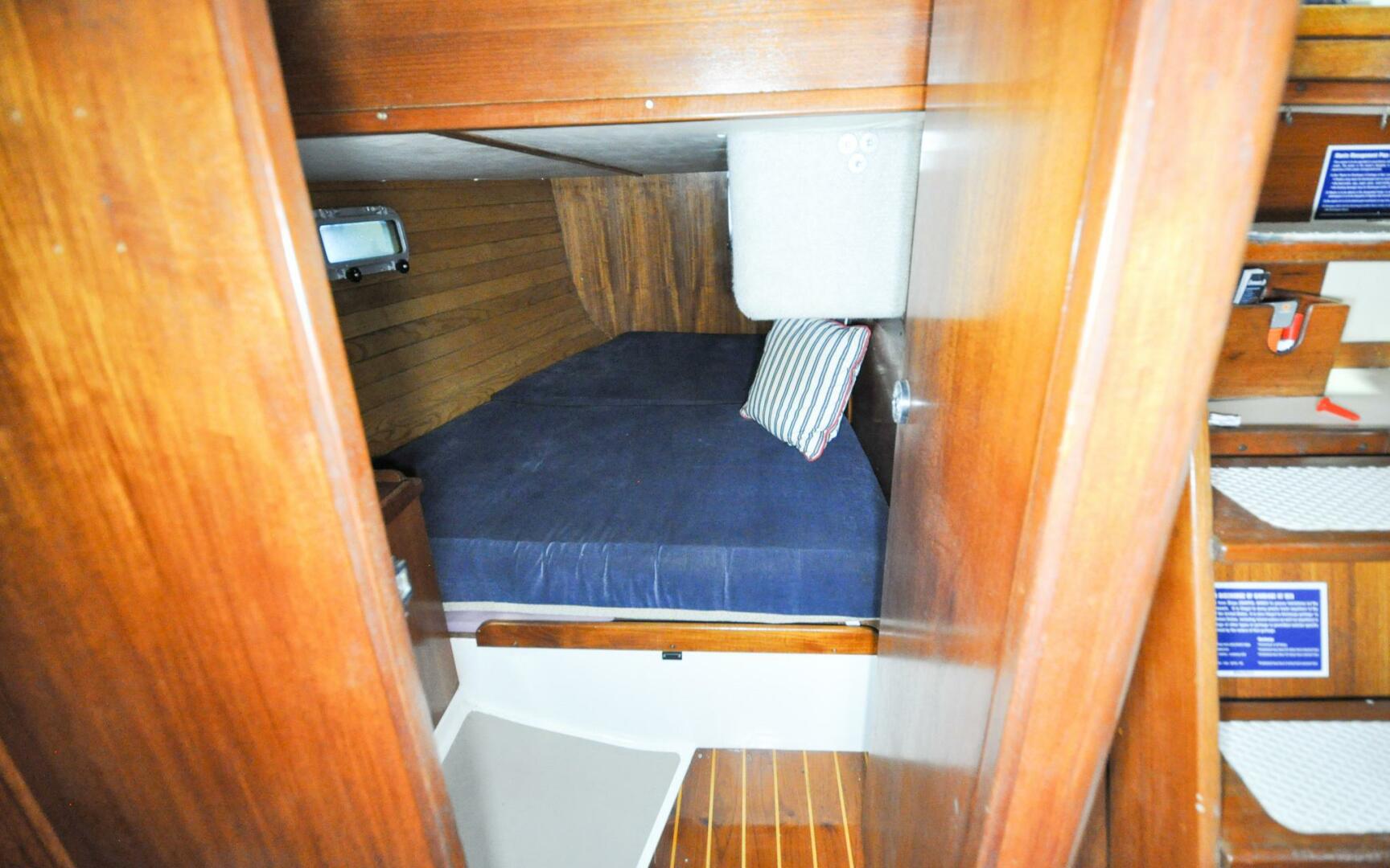 Slide: The Image of Freedom 36 - Raven - Aft Cabin - 3797031