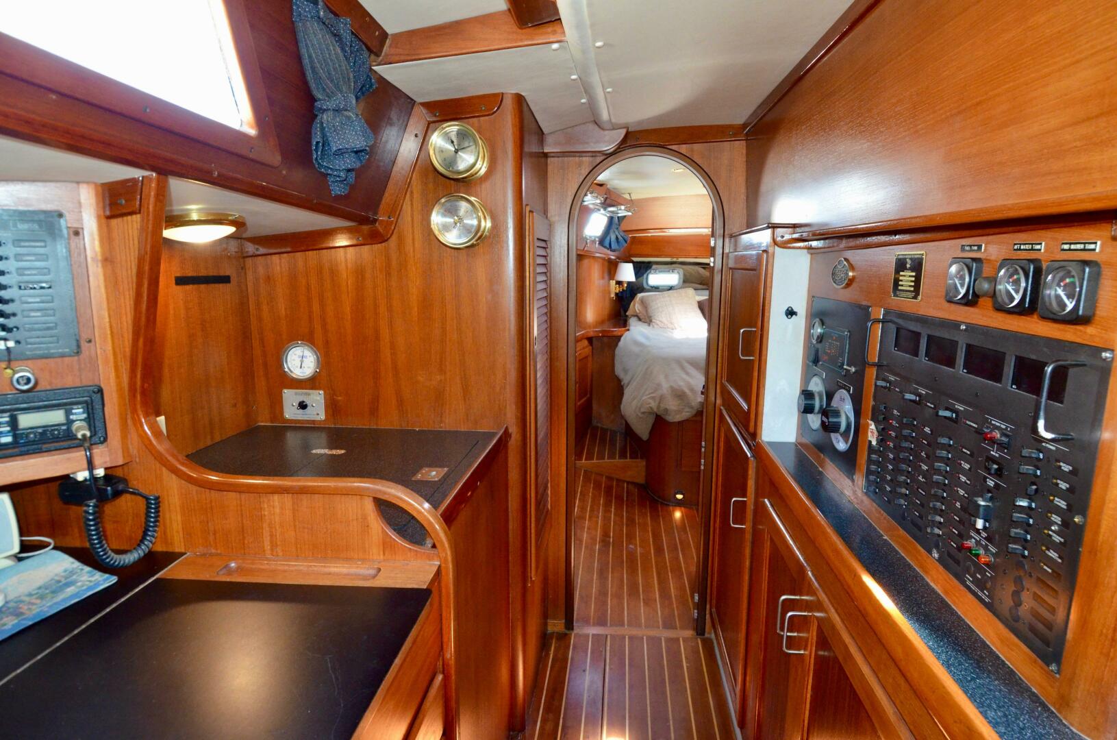 Slide: The Image of Freedom 45 Center Cockpit 1989 - 5192602