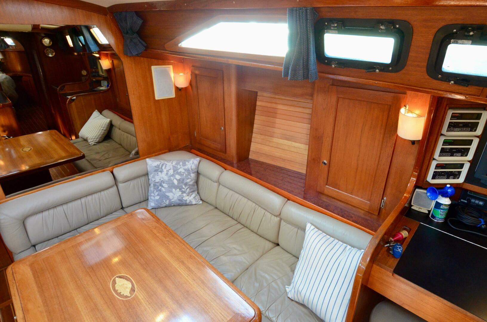 Slide: The Image of Freedom 45 Center Cockpit 1989 - 5192629