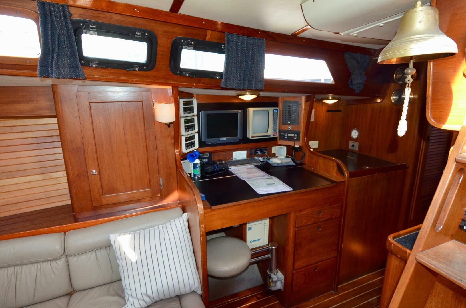 Slide: The Image of Freedom 45 Center Cockpit 1989 - 5192631