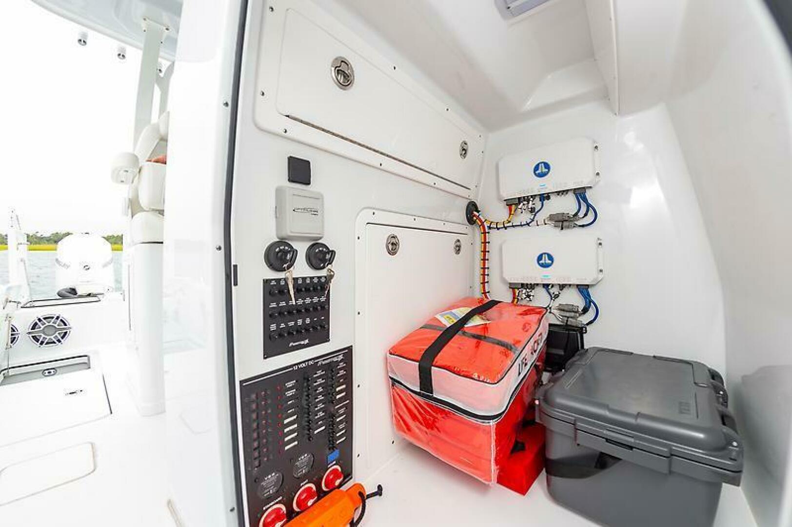 Slide: The Image of 0004680108 - 5495253