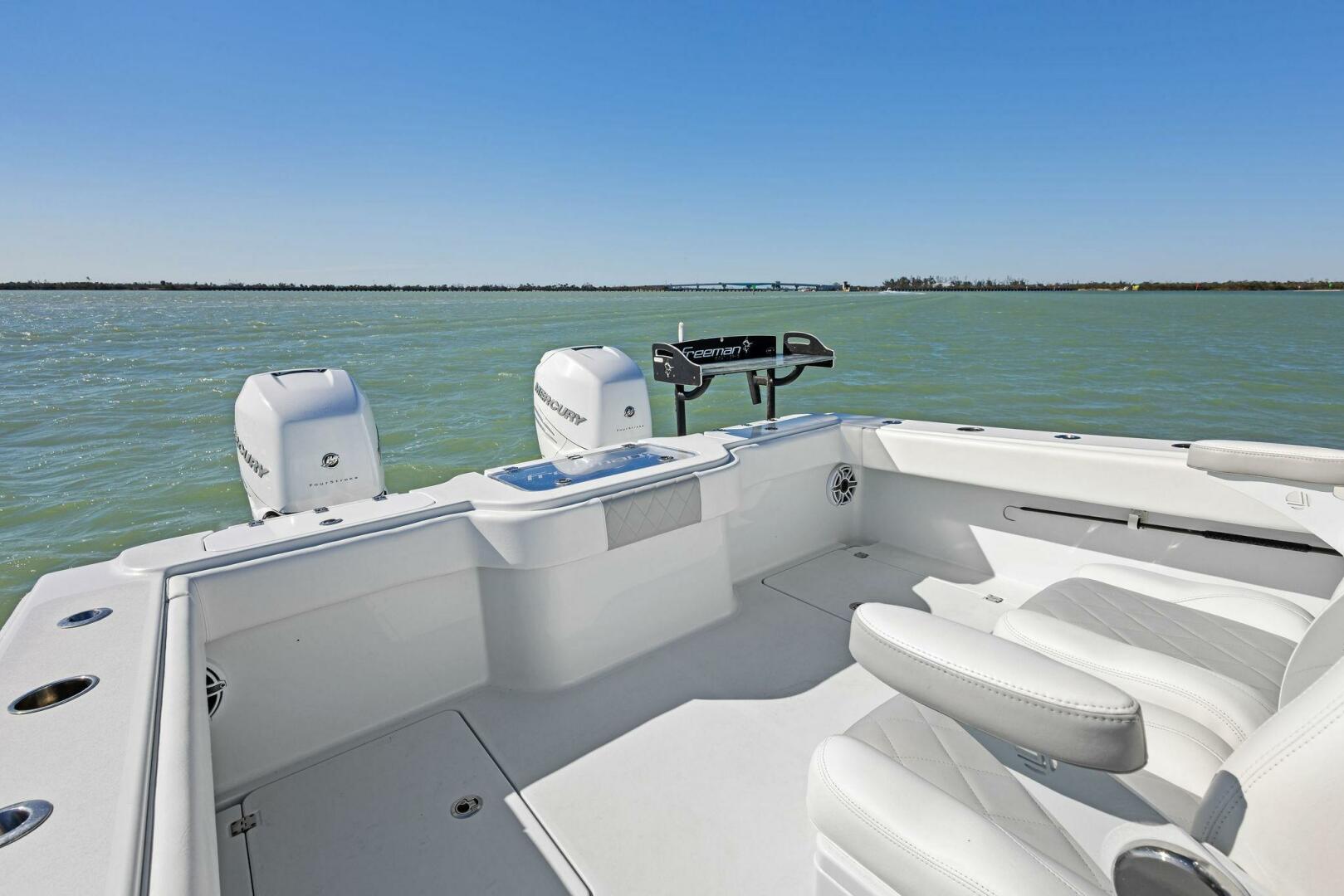 Slide: The Image of 2022 Freeman 34VH Cockpit - 4976040