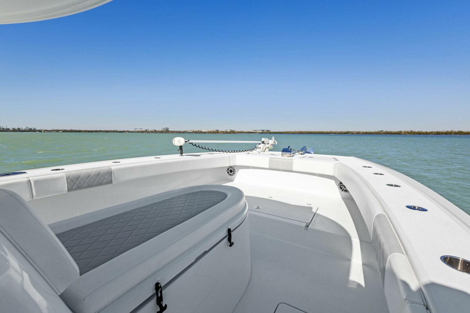 Slide: The Image of 2022 Freeman 34VH - 4976053