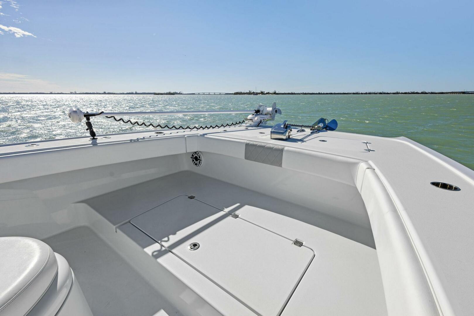 Slide: The Image of 2022 Freeman 34VH - 4976055