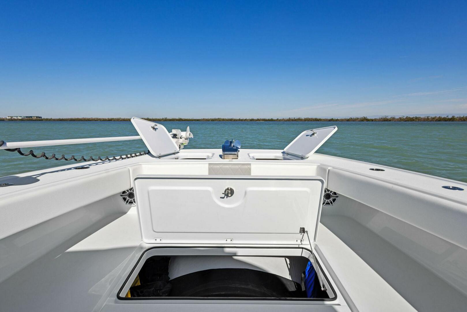 Slide: The Image of 2022 Freeman 34VH - 4976062