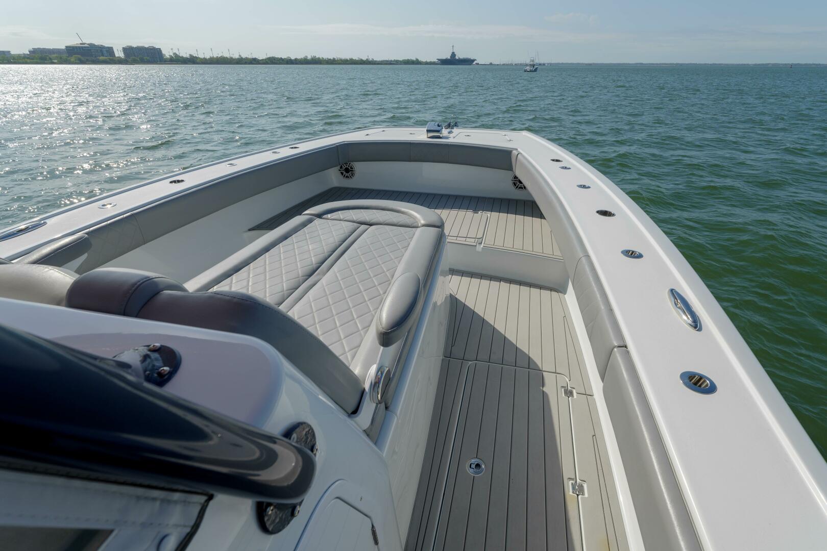 Slide: The Image of Freeman 37 Outnumbered- Bow 2020 Freeman 37 Flybridge Outnumbered - 5235982