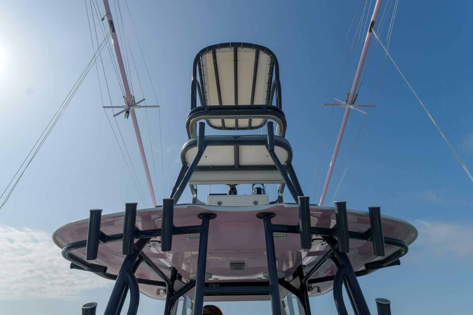 Slide: The Image of Freeman 37 Outnumbered-  Tower 2020 Freeman 37 Flybridge Outnumbered - 5236008