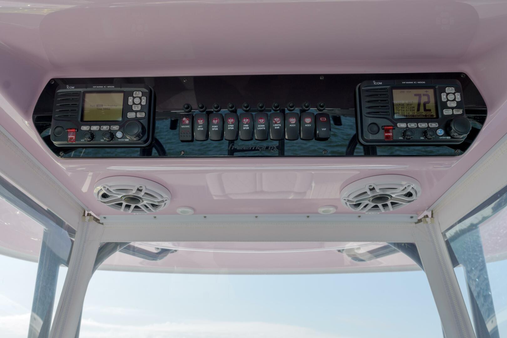 Slide: The Image of Freeman 37 Outnumbered-  T-Top 2020 Freeman 37 Flybridge Outnumbered - 5236014