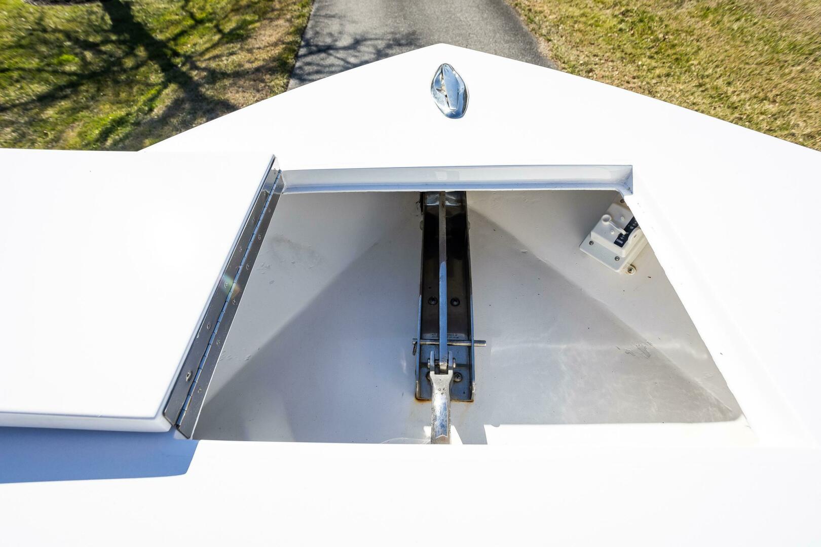 Slide: The Image of French Yachts 34 Center Console 2005 - 5107759