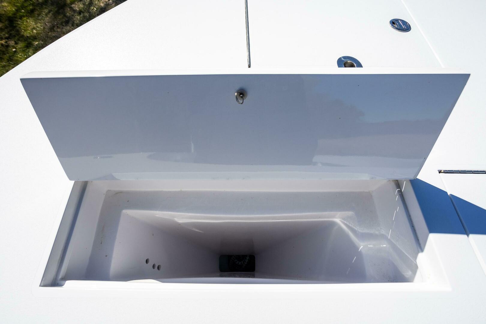 Slide: The Image of French Yachts 34 Center Console 2005 - 5107760