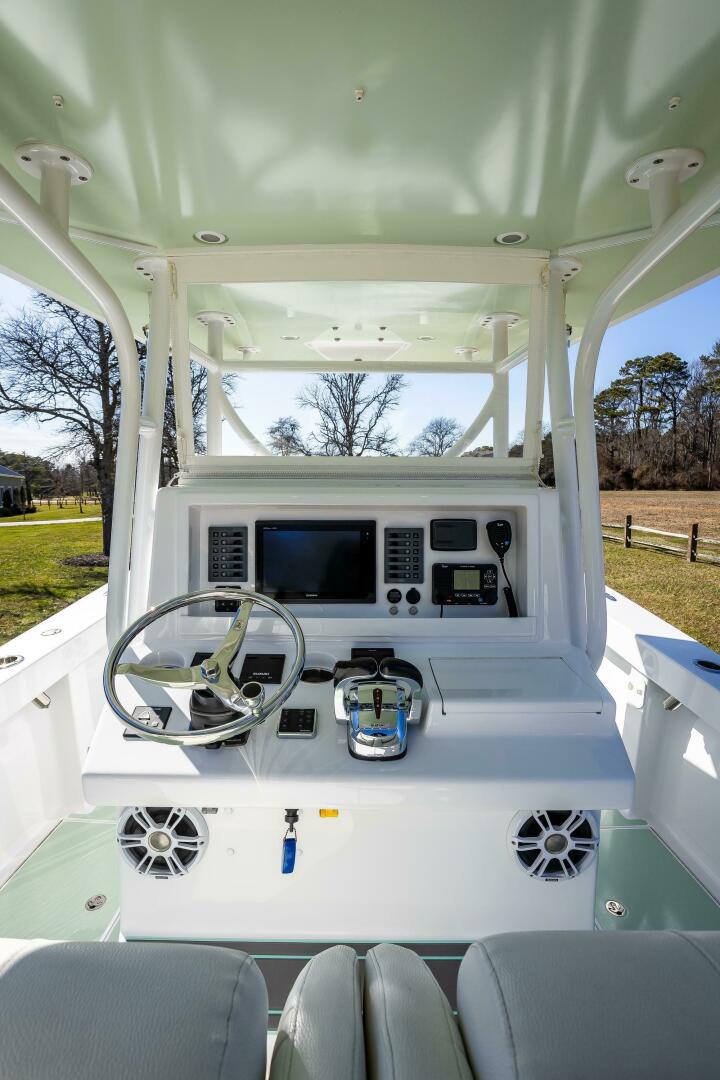 Slide: The Image of French Yachts 34 Center Console 2005 - 5107738