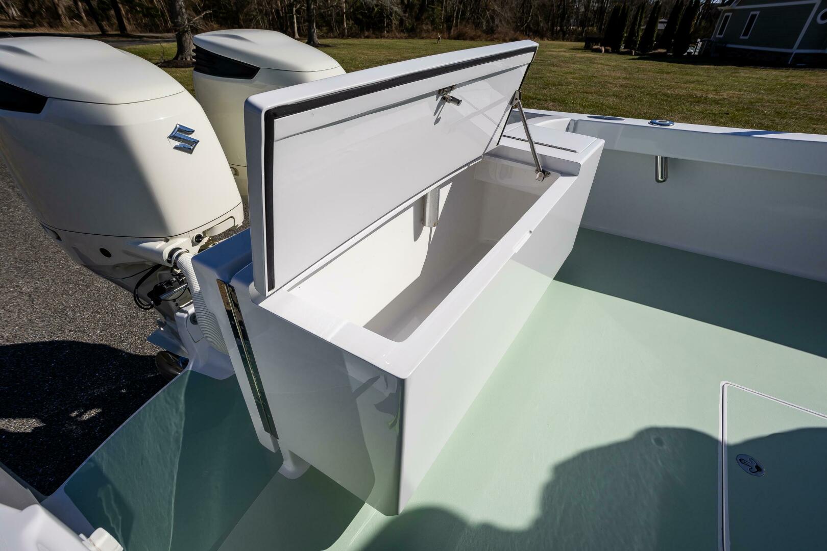 Slide: The Image of French Yachts 34 Center Console 2005 - 5107770