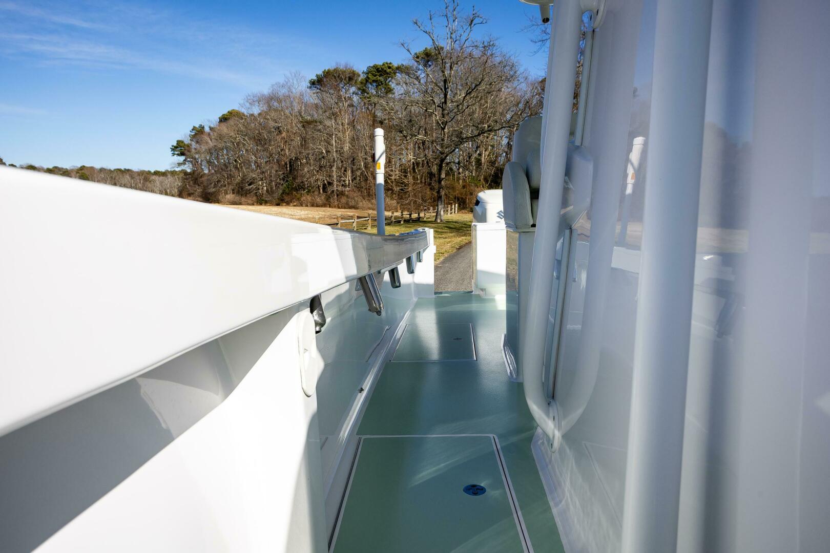 Slide: The Image of French Yachts 34 Center Console 2005 - 5107774