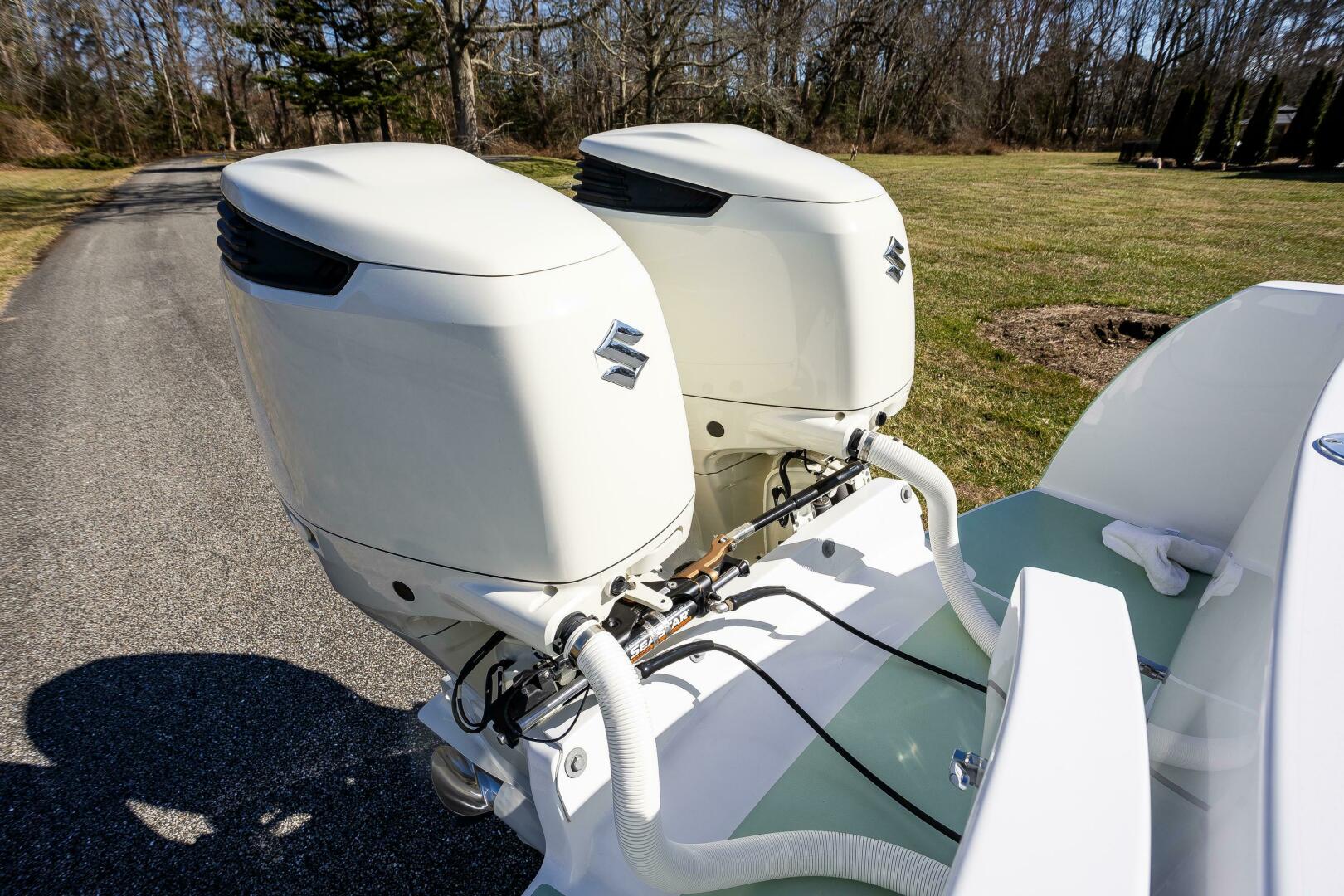 Slide: The Image of French Yachts 34 Center Console 2005 - 5107794